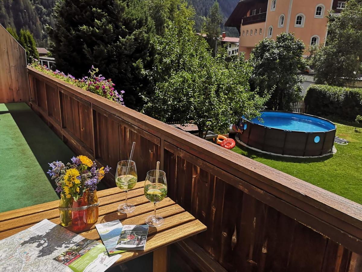 Gaestehaus Wolf Elbigenalp Exterior foto
